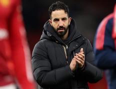 关于曼联再遭困境，索尔斯克亚需反思的信息