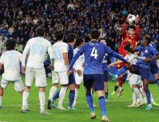 上海绿地申花惨遭山东泰山逆转，主场未能守擂成功的简单介绍