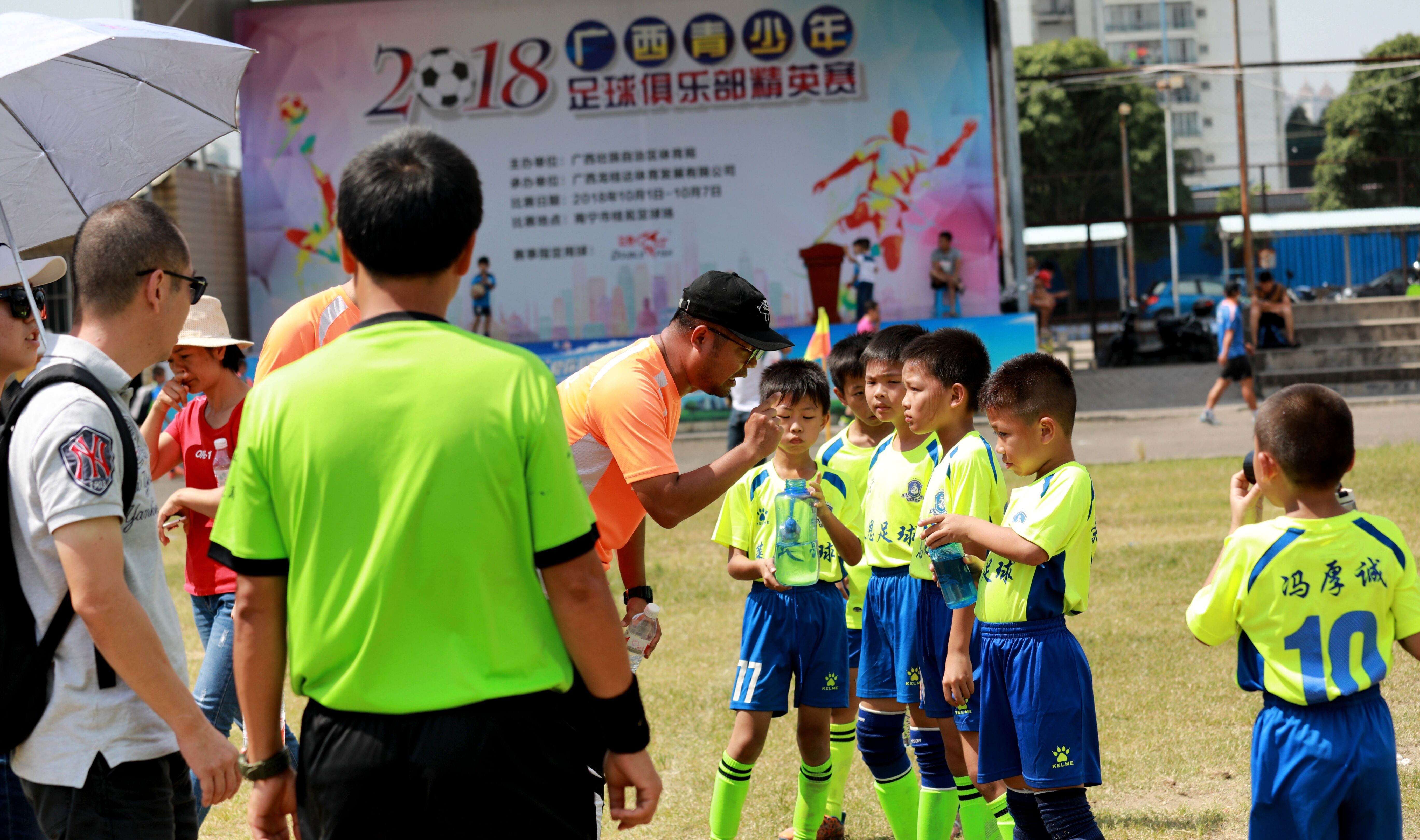 包含深耕基层!沈阳女足球队选材全国巡回选拔赛顺利进行的词条