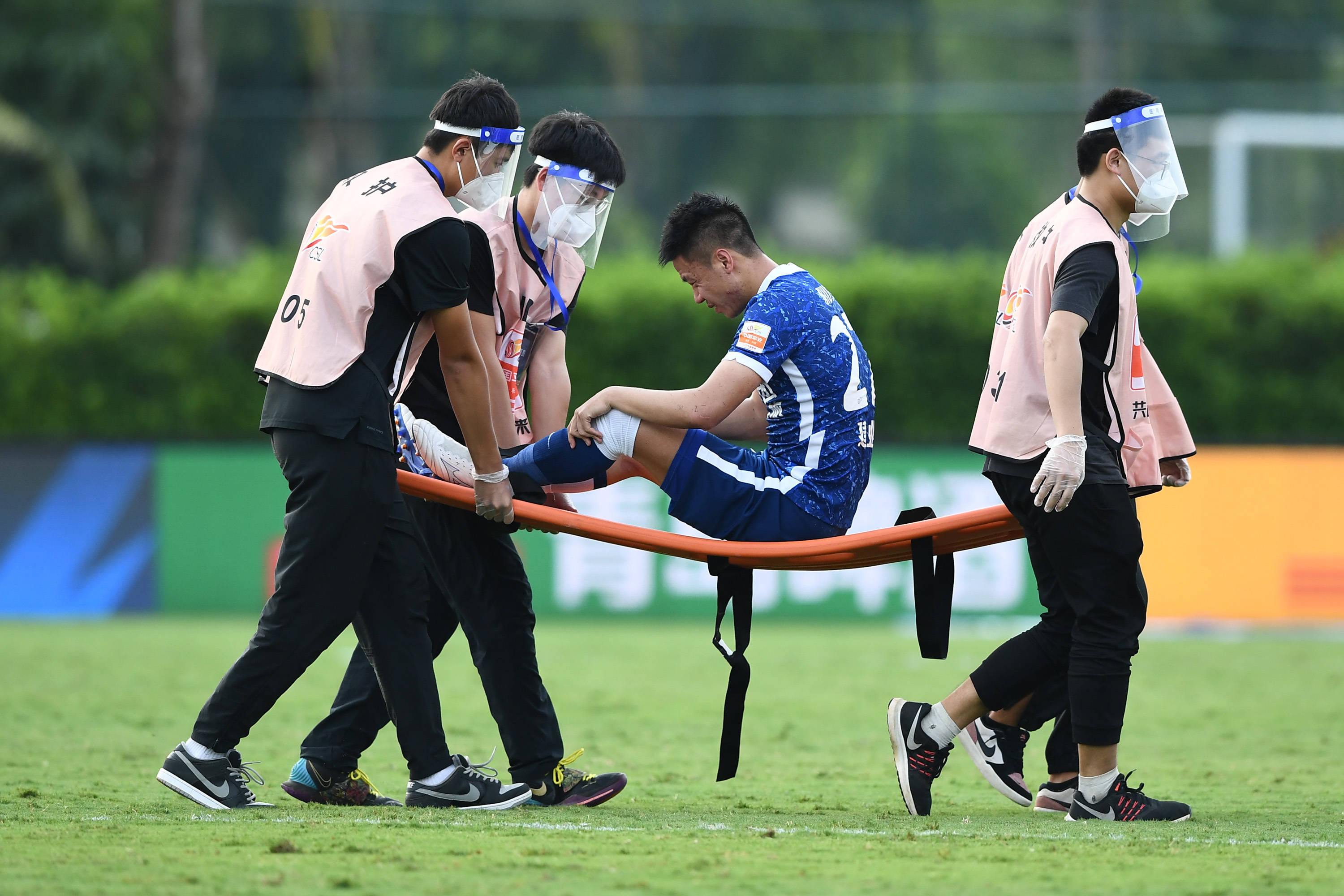 包含华夏幸福与河南建业激战,上演一场五轮不败之争的词条