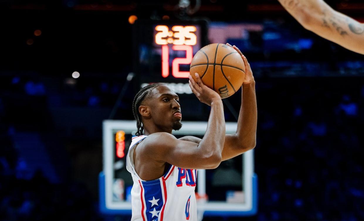 篮网险胜掀起高潮,掀起高潮关键表现点燃全场!